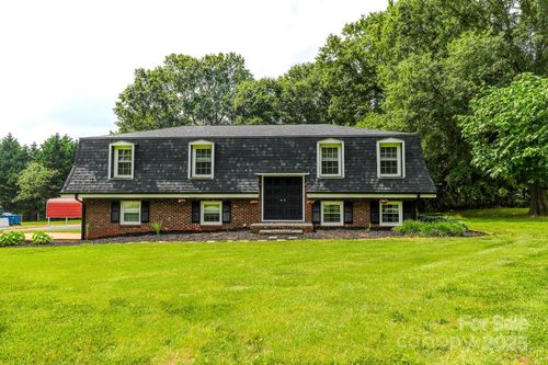 1867 Shannon Dr, Conover, NC, 28613-9124 | Card Image