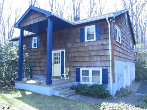 10 Hendrickson Dr, Cream Ridge, NJ, 08514-2524 | Card Image