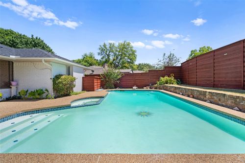 1315 Winding Brook Dr, Desoto, TX, 75115-2922 | Card Image