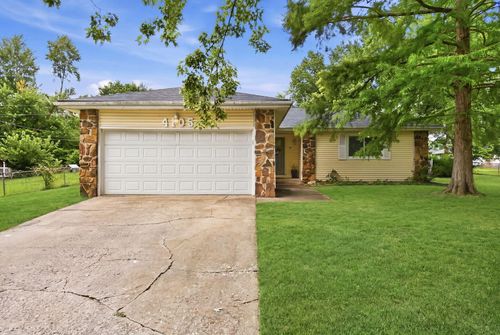4105 W Dahlia Dr, Battlefield, MO, 65619-9313 | Card Image