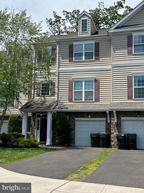 20 Richard Rd, BENSALEM, PA, 19020-2105 | Card Image