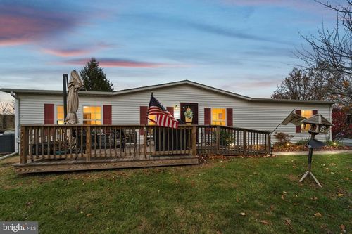 19 Wildbriar Ct, HARLEYSVILLE, PA, 19438-2968 | Card Image