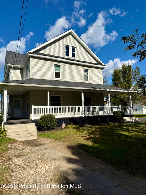 39 Susquehanna Ave, Wyoming, PA, 18644-2143 | Card Image