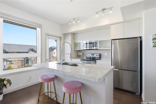 218-223 Evergreen Sq, Saskatoon, SK, S7W0W2 | Card Image