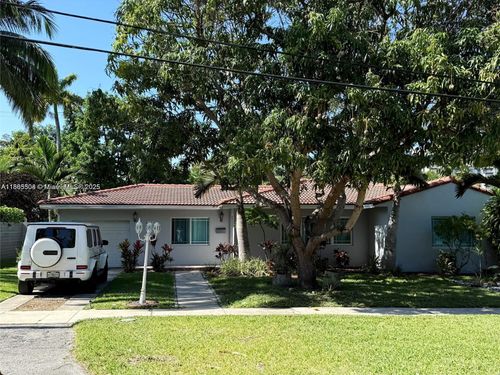 1285 Ne 103rd St, Miami Shores, FL, 33138-2653 | Card Image