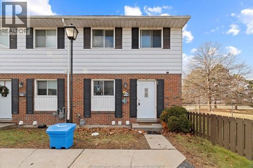 3029 Meadowbrook Lane, Windsor, ON, N8T3C5 | Card Image