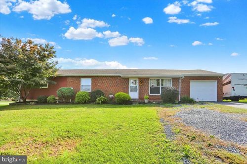 1383 Fairview Dr, LEESPORT, PA, 19533-9187 | Card Image
