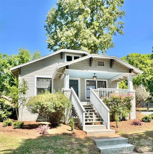 729 E Front St, Statesville, NC, 28677-5914 | Card Image
