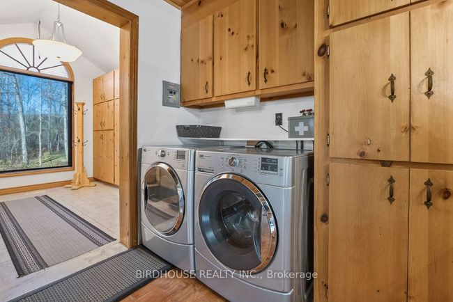 217 Adam & Eve Road, House other with 4 bedrooms, 2 bathrooms and 10 parking in Galway-Cavendish and Harvey ON | Image 7