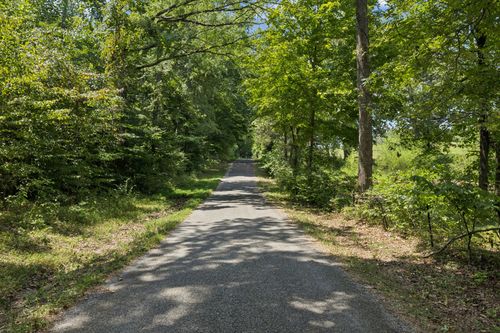 11C Shelton Cemetery Rd, Cumberland Furnace, TN, 37051 | Card Image
