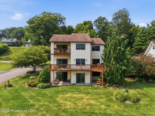 3 Grandview Ave, Harveys Lake, PA, 18618-3177 | Card Image
