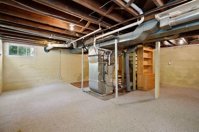 Room for workouts, storage or craft projects! | Image 21