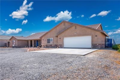 301 E Chevron Street, House other with 4 bedrooms, 3 bathrooms and null parking in Pahrump NV | Image 3