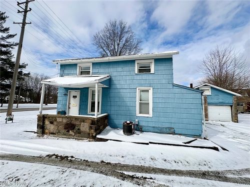 196 Northwest Ave, Tallmadge, OH, 44278-1810 | Card Image