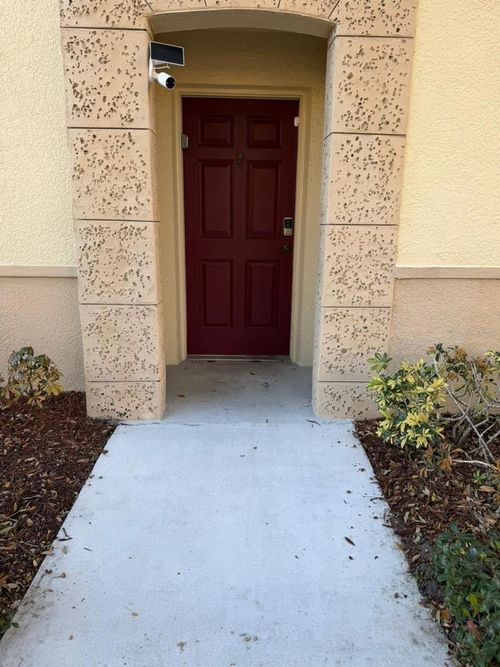 2714 Club Cortile Cir, KISSIMMEE, FL, 34746-5715 | Card Image
