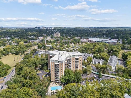 711-4215 Harding Pike, Nashville, TN, 37205-2028 | Card Image