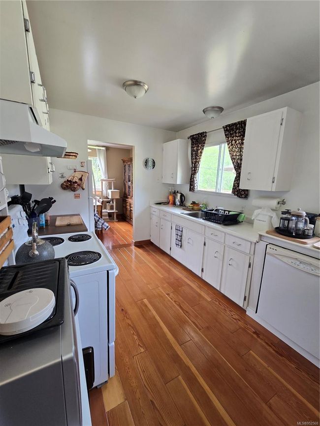 543 N Maquinna Dr, House other with 4 bedrooms, 2 bathrooms and 4 parking in Tahsis BC | Image 9