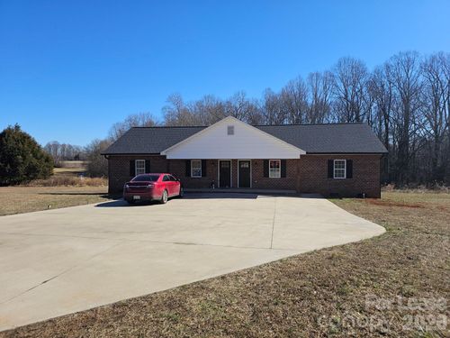 179 Glen Gar Dr, Lincolnton, NC, 28092-6246 | Card Image