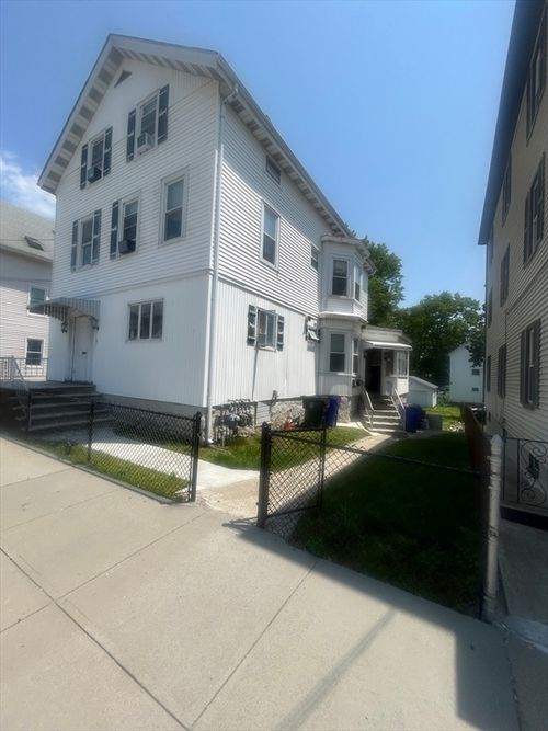163 Linden St, Fall River, MA, 02720-8129 | Card Image