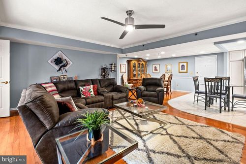 8204 Centennial Sta, WARMINSTER, PA, 18974-5901 | Card Image
