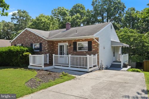 7923 Oakwood Rd, GLEN BURNIE, MD, 21061-6271 | Card Image