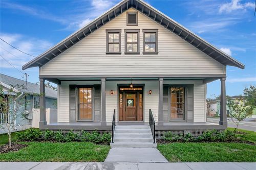 2111 W Cleveland St, TAMPA, FL, 33606 | Card Image