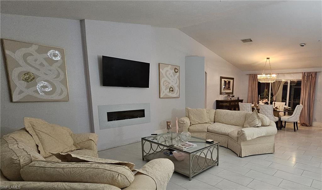 Residential in NAPLES 3