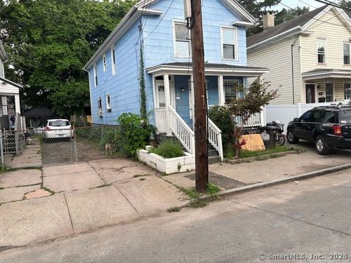 51 Arthur St, New Haven, CT, 06519-2415 | Card Image