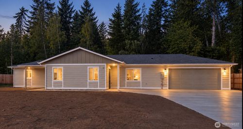 17 Pebble Creek Ct, Elma, WA, 98541-1300 | Card Image