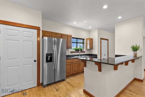 apt-f-332 N Cottonwood Rd, Bozeman, MT, 59718-6739 | Card Image