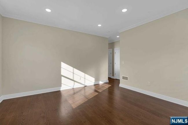 474 Walnut St, Home with 3 bedrooms, 3 bathrooms and null parking in Ridgefield NJ | Image 30