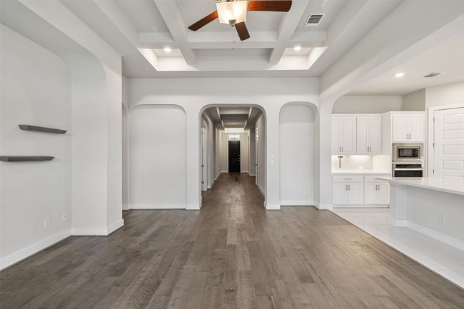 20117 Talon Grasp Trl, House other with 4 bedrooms, 3 bathrooms and 3 parking in Pflugerville TX | Image 7