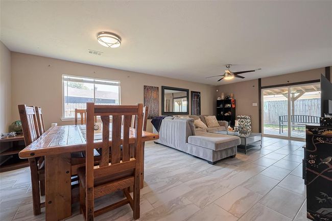 28903 Raestone St, House other with 3 bedrooms, 2 bathrooms and 2 parking in Spring TX | Image 25