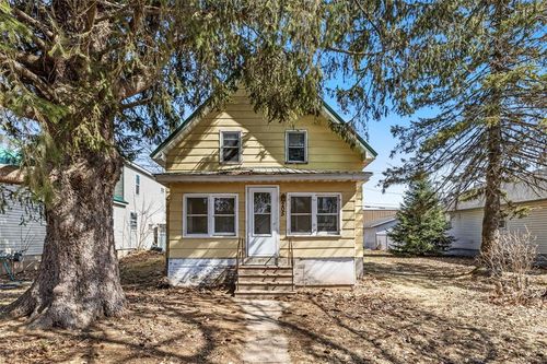 205 S 5th St, Cornell, WI, 54732-8282 | Card Image