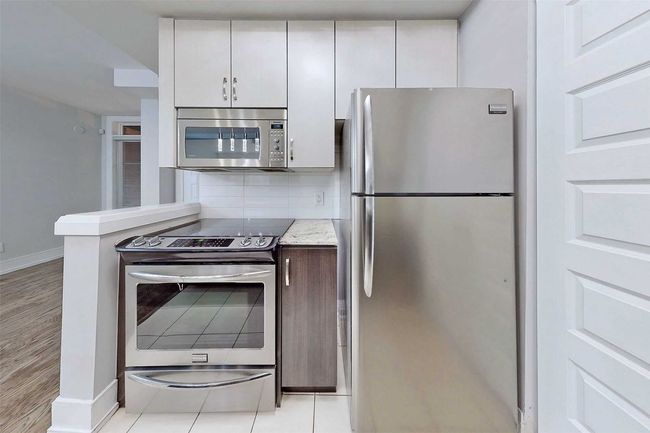 1 - 8171 Kipling Ave, Condo with 1 bedrooms, 1 bathrooms and 1 parking in Vaughan ON | Image 15