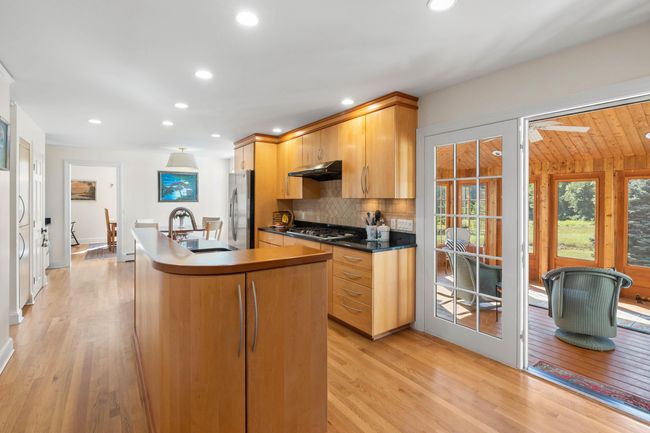 44 N Shore Rd, House other with 3 bedrooms, 3 bathrooms and null parking in Derry NH | Image 9