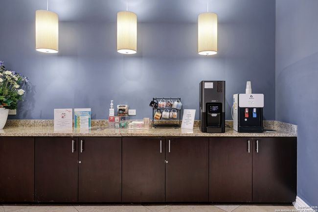 APT-203 - 215 Center St, Condo with 2 bedrooms, 2 bathrooms and null parking in San Antonio TX | Image 33