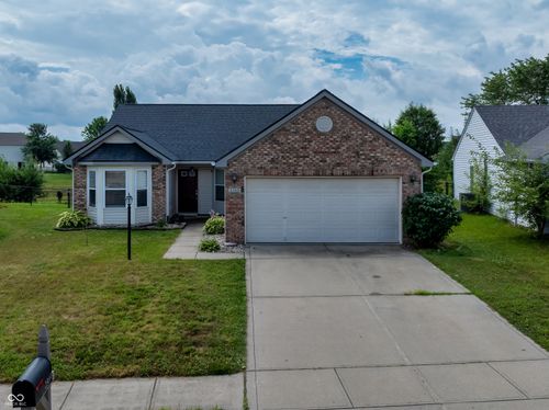 2369 Orchard Creek Dr, Columbus, IN, 47201-1410 | Card Image