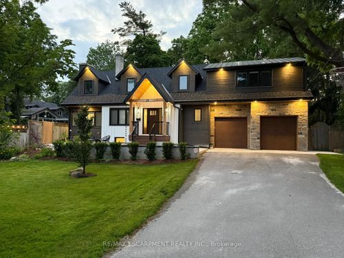 29 Pinewood Trail, Mississauga, ON, L5G2L2 | Card Image