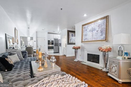 apt-211-2865 Lenox Rd Ne, Atlanta, GA, 30324-2883 | Card Image