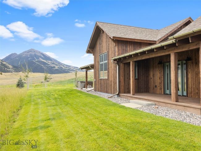 Emigrant peak on display | Image 81