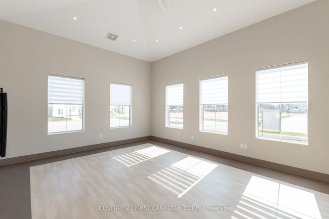 415 - 100 The Promenade, Condo with 2 bedrooms, 2 bathrooms and null parking in Port Stanley ON | Image 34