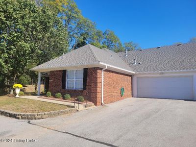 8606 Roberta Ct, House other with 2 bedrooms, 2 bathrooms and null parking in Louisville KY | Image 1