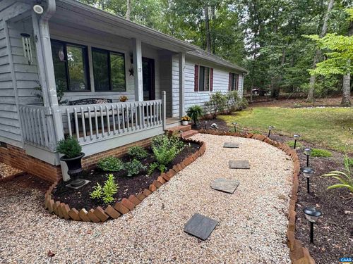 19 N Bearwood Dr, PALMYRA, VA, 22963 | Card Image