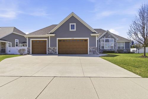 W47N863 Bobolink Avenue, Cedarburg, WI, 53012 | Card Image