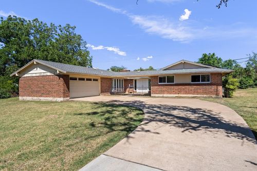 4505 Woodmoor Cir, Austin, TX, 78721-1615 | Card Image