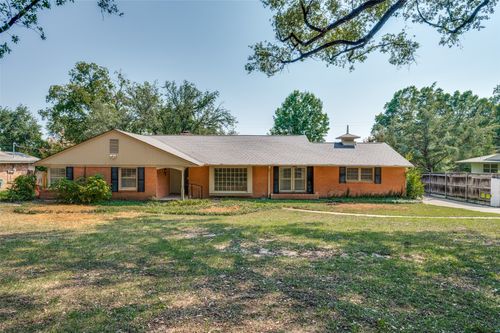 3936 Floyd Dr, Fort Worth, TX, 76116-7226 | Card Image