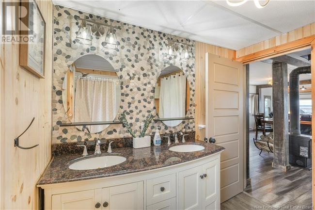 466 Cumberland Point Rd, Home with 4 bedrooms, 2 bathrooms and null parking in Cumberland Bay NB | Image 16