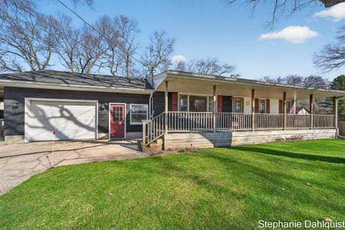 1415 Woodhaven St, Muskegon, MI, 49445-2559 | Card Image