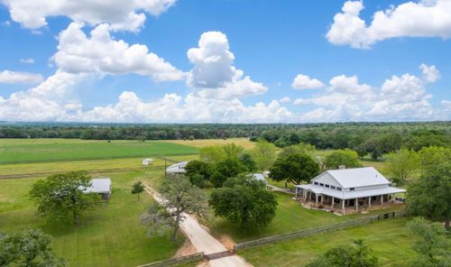 2233 County Road 323, Lexington, TX, 78947-5086 | Card Image